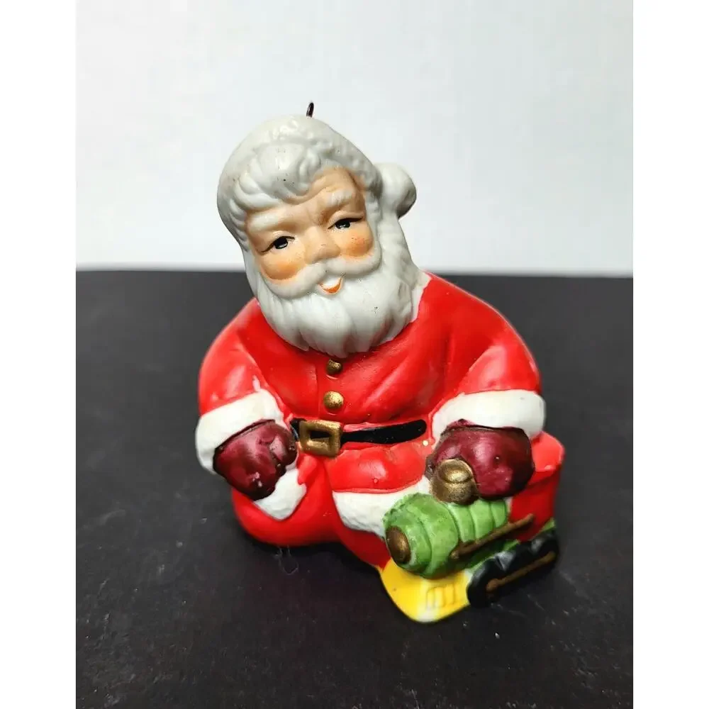 Unbranded lot ornaments
